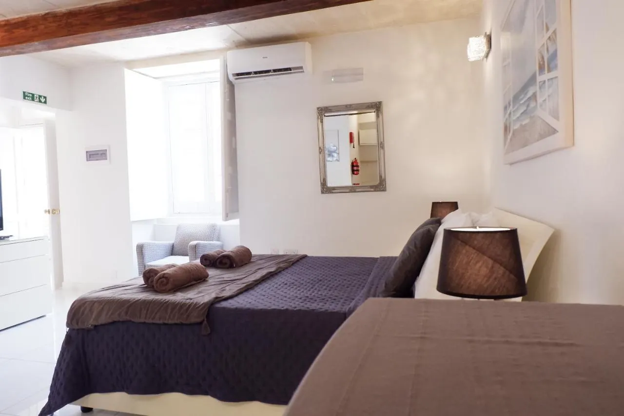 Spqr Studios Valletta Apartment